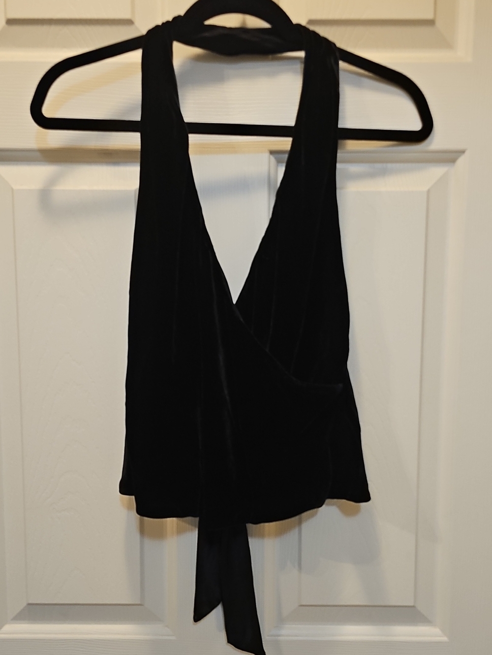 Earl Jeans Size S Black Velvet Halter Back Tie Camisole Top